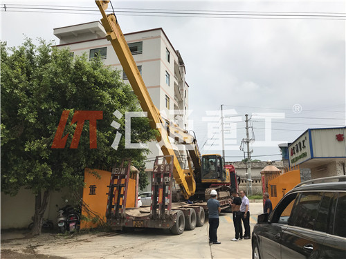 挖掘機(jī)伸縮臂改裝廠家